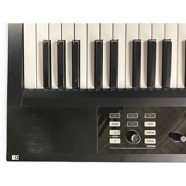 Used Native Instruments Komplete Kontrol S49 MIDI Controller