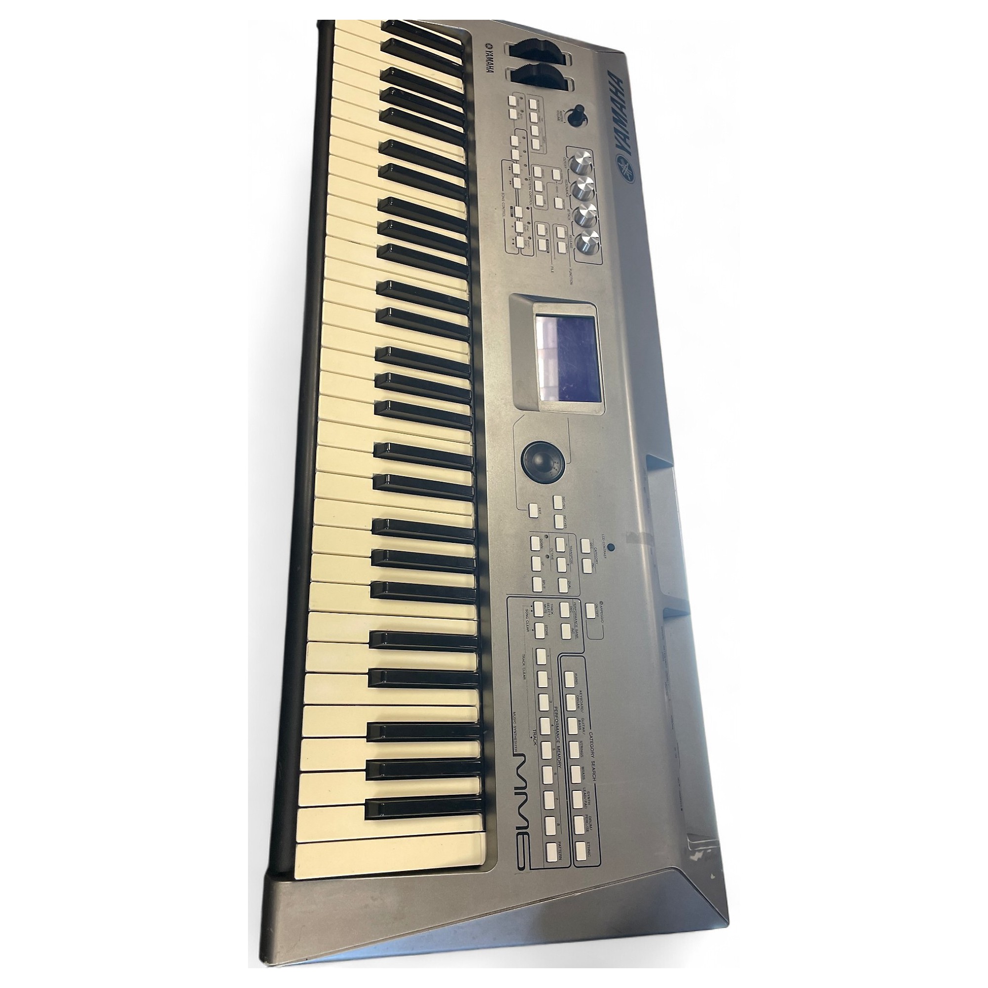 Yamaha MM6 シンセサイザー 61鍵 Used Yamaha MM6 61 Key Keyboard Workstation | Guitar Center