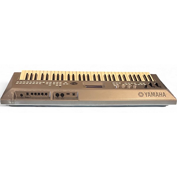 Yamaha MM6 シンセサイザー 61鍵 Used Yamaha MM6 61 Key Keyboard Workstation | Guitar Center
