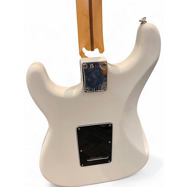 Used Fender PLAYER II STRATOCASTER Polar White Solid Body Electric Guitar