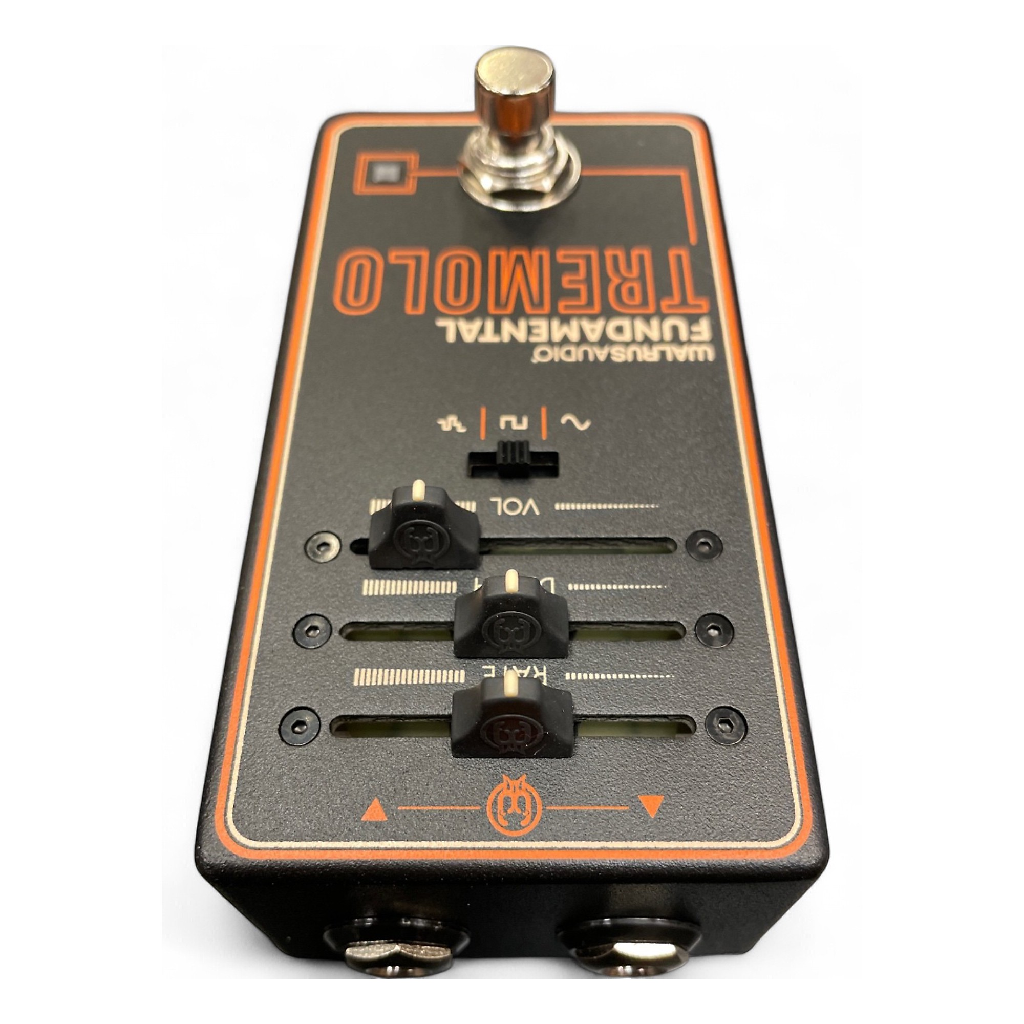 ギター Walrus Audio FUNDAMENTAL TREMOLO Monument Harmonic Tap Tremolo, Craftsman Series