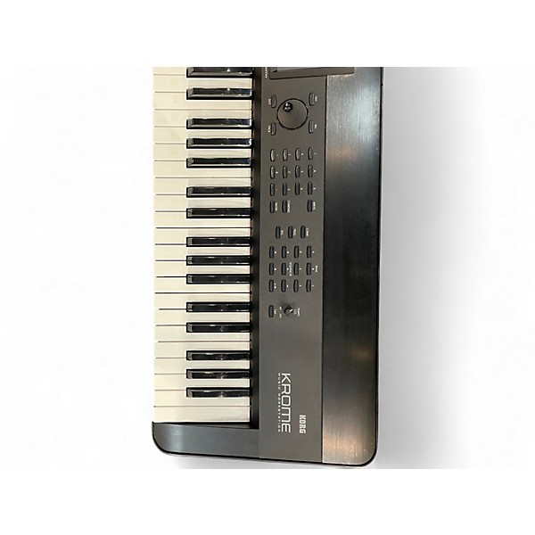 Used KORG Krome 73 Key Keyboard Workstation