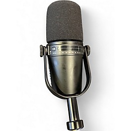 Used Shure MV7 Dynamic Microphone