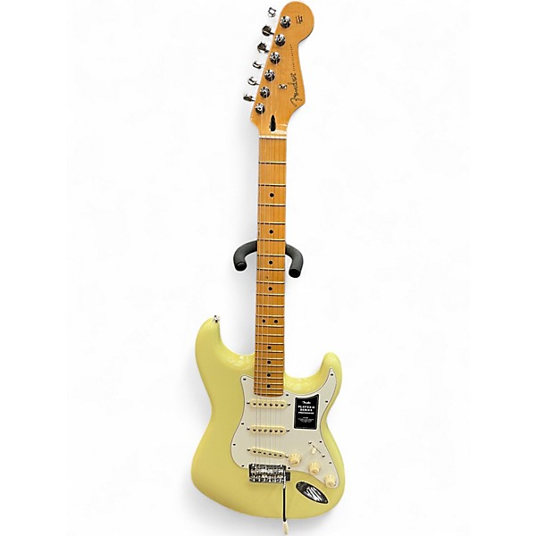 Used Fender Player II Stratocaster Hialeah Yellow Solid Body Electric Guitar