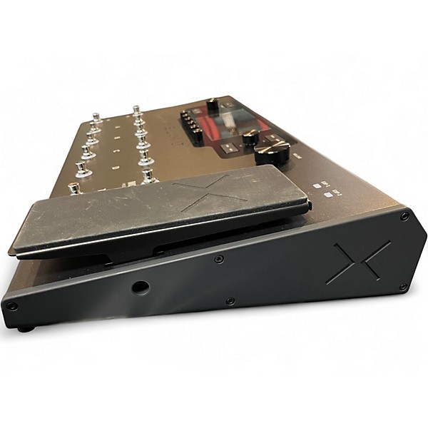 Used Line 6 Helix LT Effect Processor