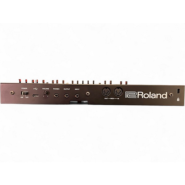 Used Roland JU06 Boutique Synthesizer Synthesizer