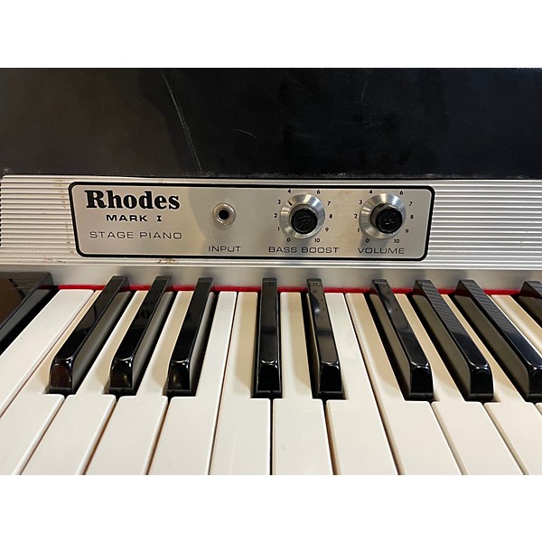 Vintage 1976 Fender rhodes seventy three Organ