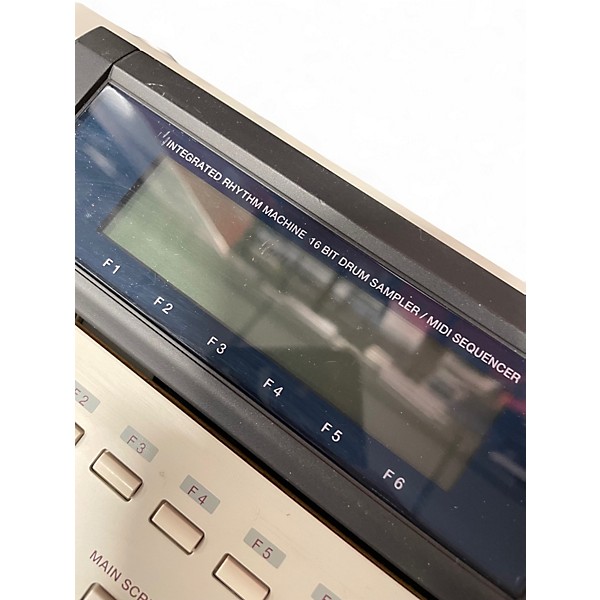 Used Akai Professional MPC2000XL Production Controller