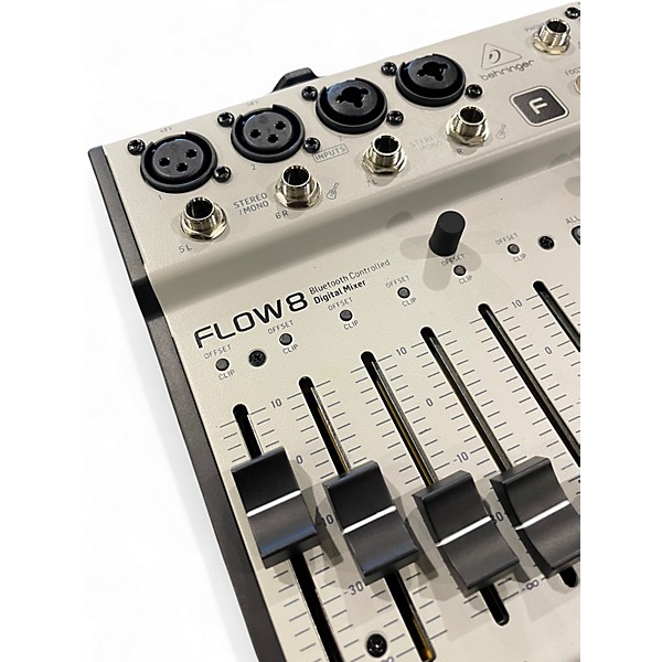 Used Behringer flow 8 Unpowered Mixer