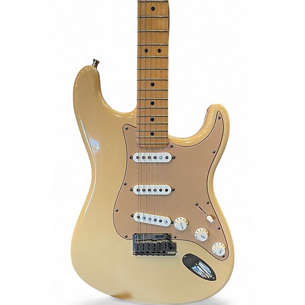 Used 2011 Fender 60th Anniversary American Standard Stratocaster Desert Sand Solid Body Electric Guitar