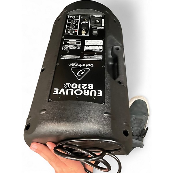 Used Behringer EUROLIVE 210D Powered Speaker