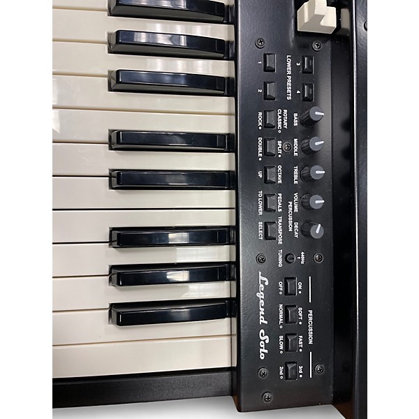 Used Viscount LEGEND SOLO ORGAN Organ