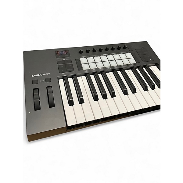 Used Novation Launchkey 25 Key MIDI Controller