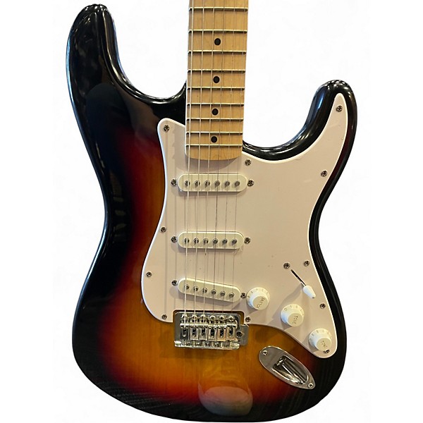 Used Squier STRATOCASTER 3 Tone Sunburst Solid Body Electric Guitar