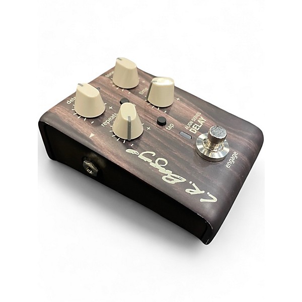 Used LR Baggs ALIGN DELAY Effect Pedal