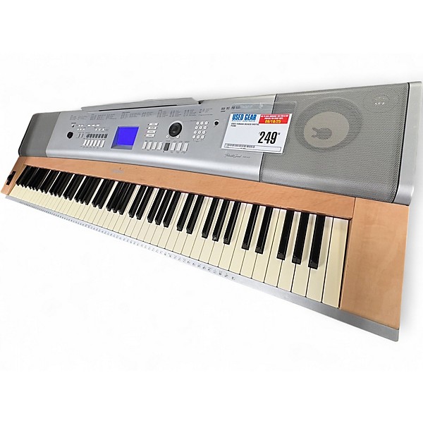 Used Yamaha DGX620 Digital Piano