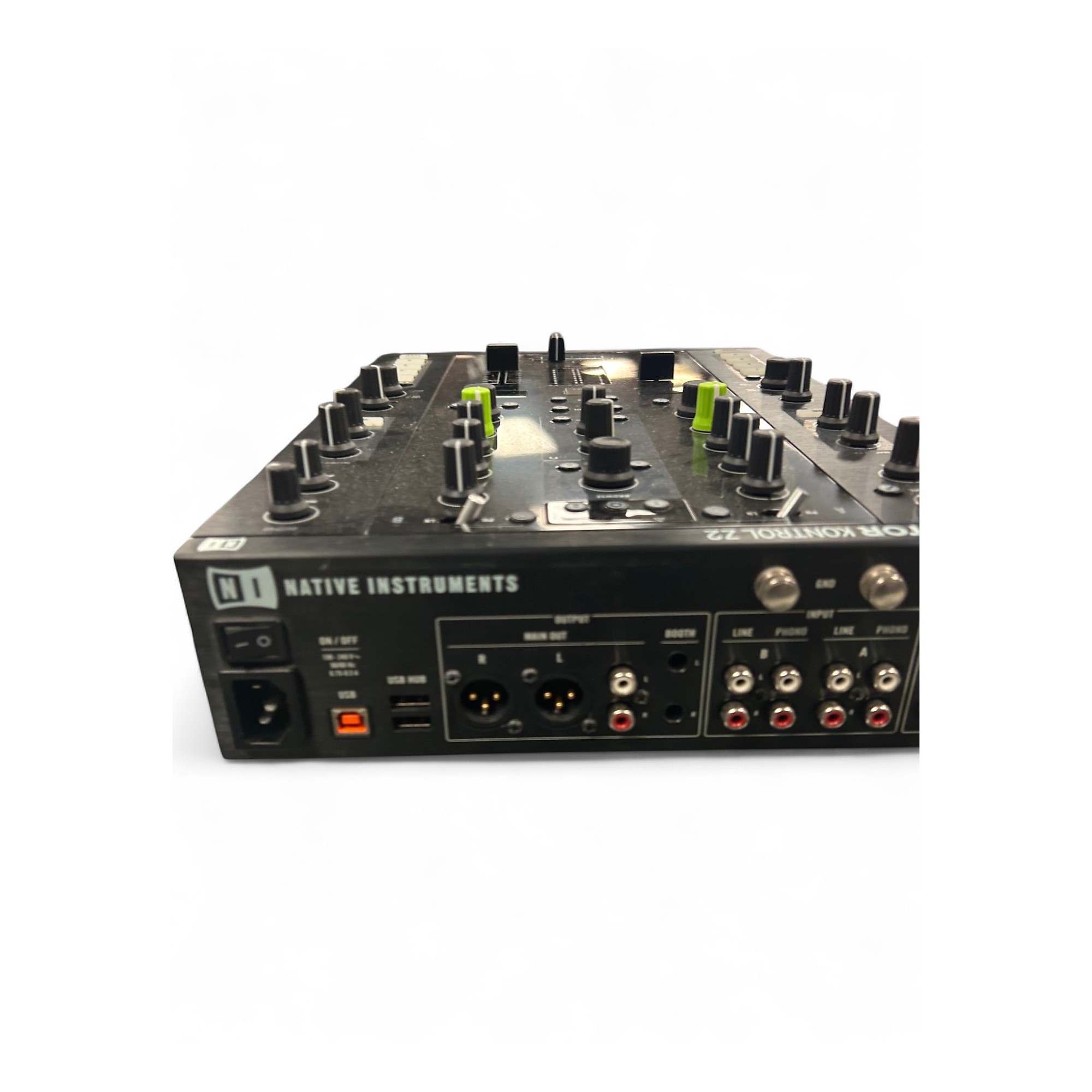 DJ機材 NATIVE INSTRUMENTS TRAKTOR KONTROL Z2 Native Instruments Traktor Kontrol Z2 DJ Mixer - Black for