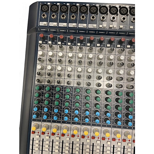 Used Soundcraft signature 22 Unpowered Mixer