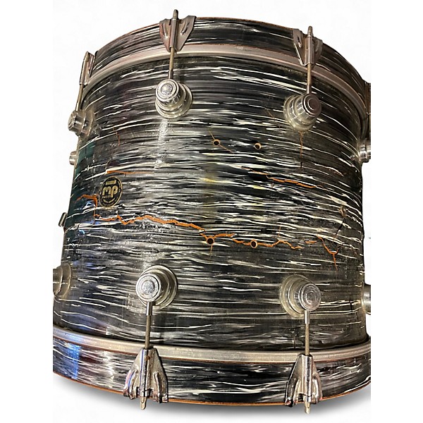 Vintage 1995 DW 5 Piece Collector's Series Black Pearl Drum Kit