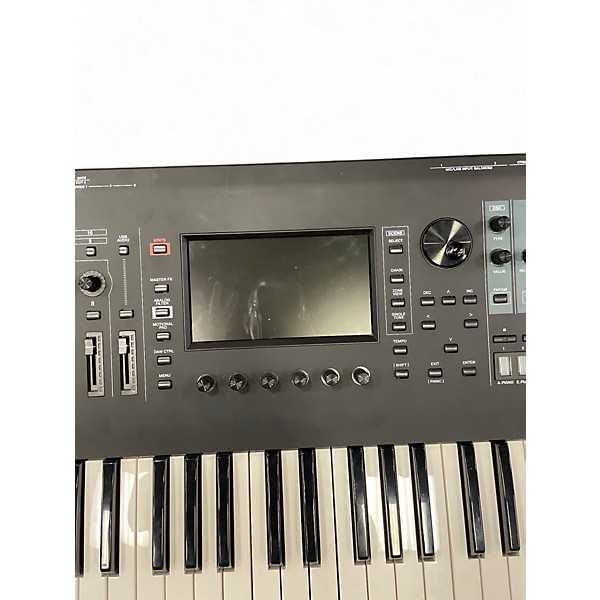 Used Roland Fantom 7 Keyboard Workstation