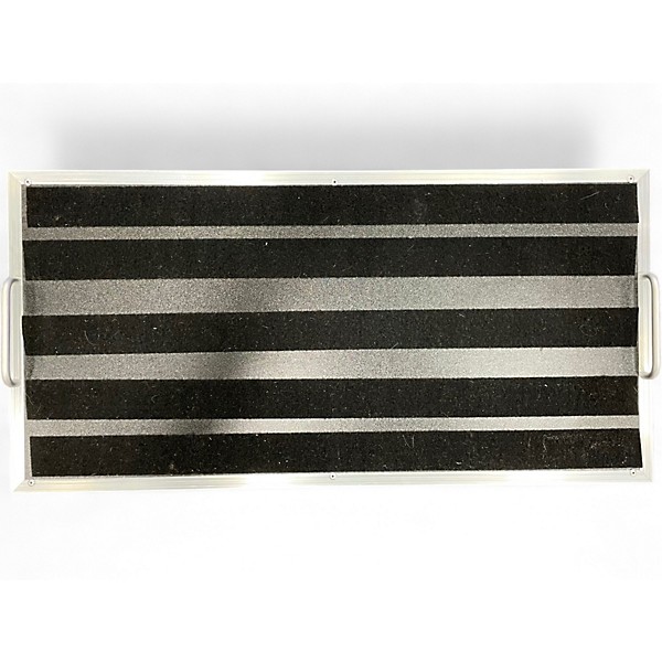 Used Harmony Cases HCPEDAL32 Pedal Board