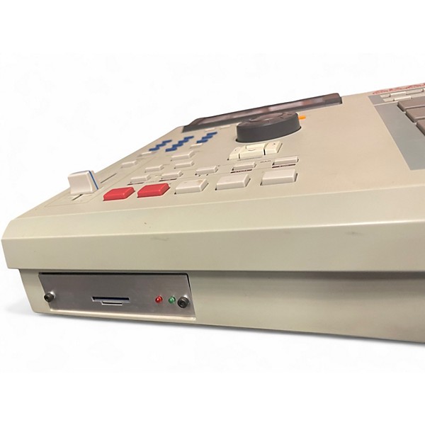 Used Akai Professional MPC2000XL Production Controller