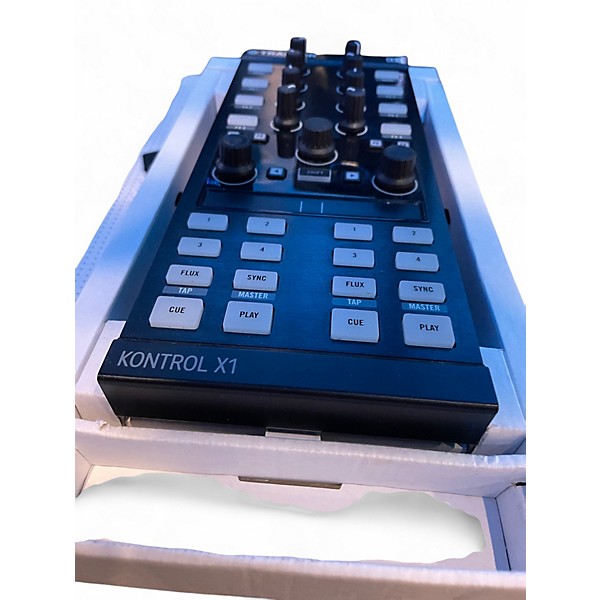 TRAKTOR KONTROL X1 DJコントローラー Traktor X1 – portable USB DJ controller