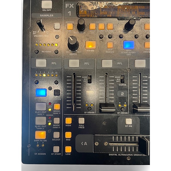 【動作品】　べリンガー　DJミキサー　DDM4000 Amazon.com: Behringer DDM4000 5-channel Digital DJ Mixer