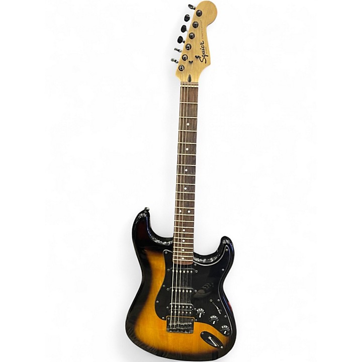 週末限定価格 Squier by Fender Bullet Strat Used Squier Bullet Stratocaster 2 Tone Sunburst Solid Body