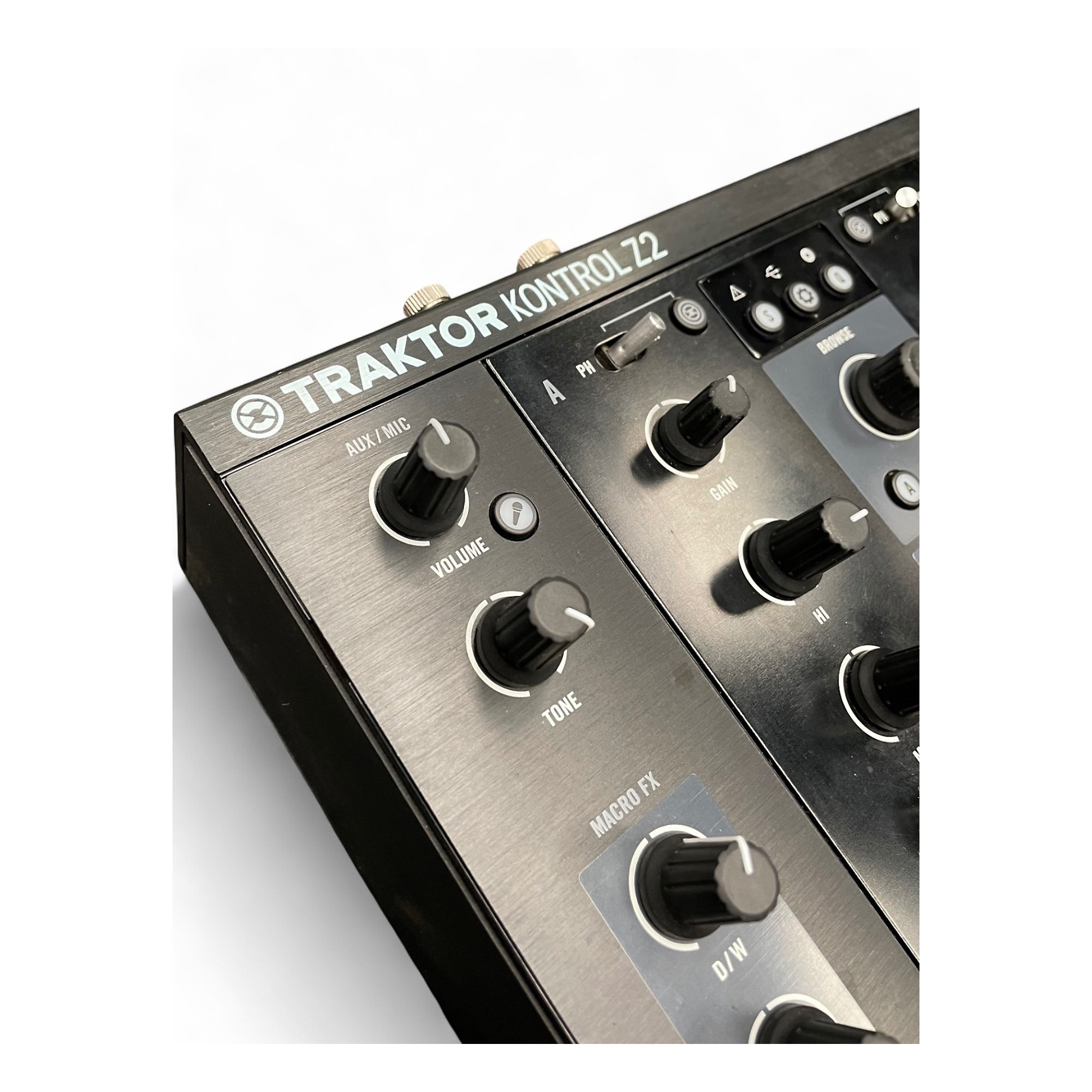 DJ機材 NATIVE INSTRUMENTS TRAKTOR KONTROL Z2 Used Native Instruments Traktor Kontrol Z2 w/box DJ Mixer