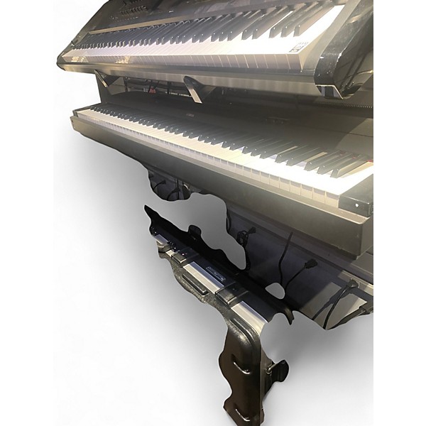 Used Yamaha p255 Keyboard Workstation