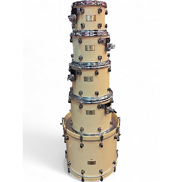 Used Mapex 5 Piece Orion Classic Series Antique Ivory Drum Kit