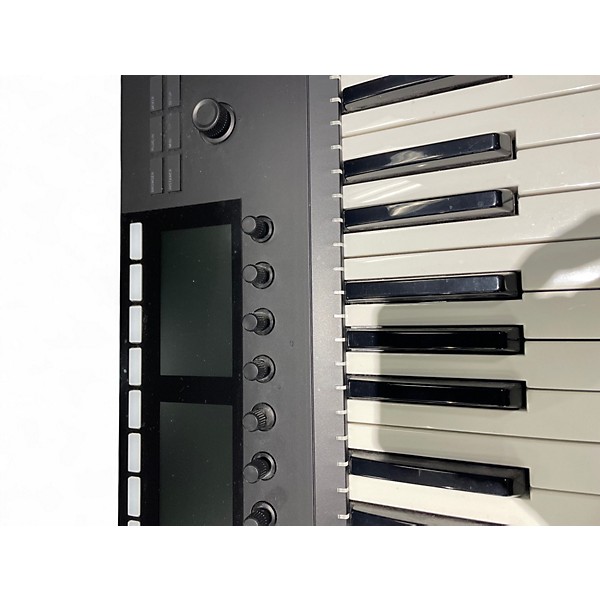 Used Native Instruments Komplete Kontrol S61 MKII MIDI Controller