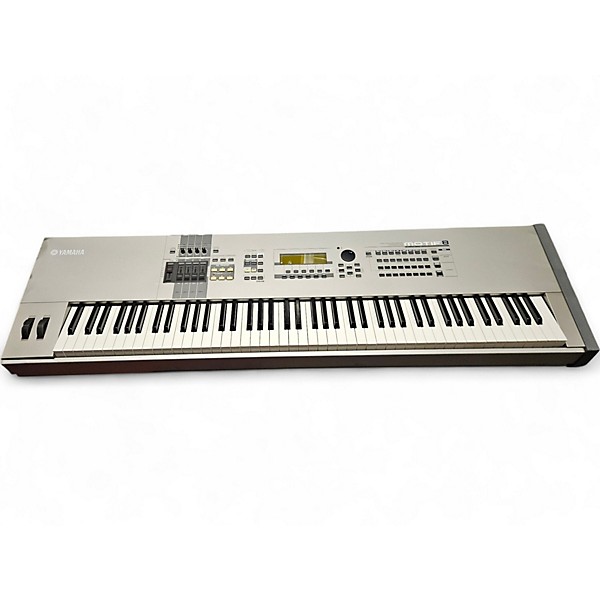 Used Yamaha Motif 8 88 Key Keyboard Workstation