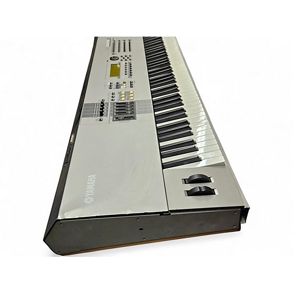 Used Yamaha Motif 8 88 Key Keyboard Workstation
