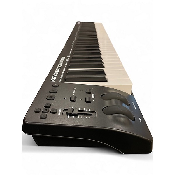 Used M-Audio Oxygen 61 MKIII Ignite MIDI Controller