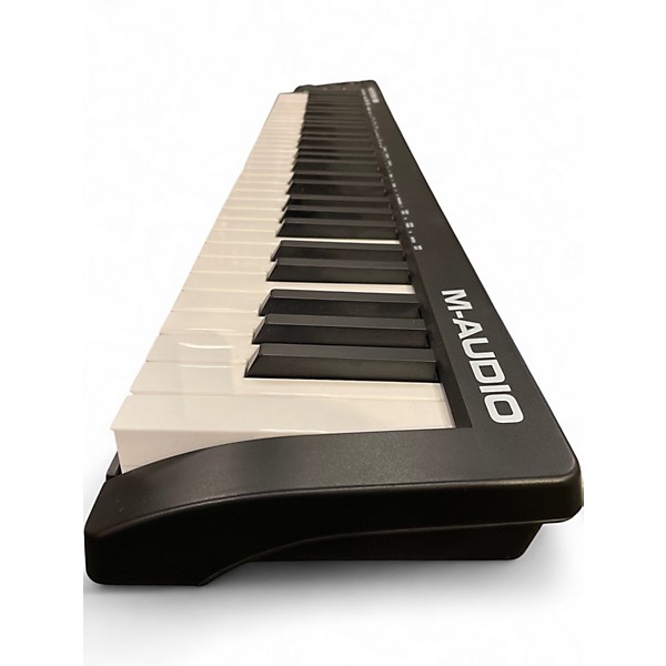 Used M-Audio Oxygen 61 MKIII Ignite MIDI Controller