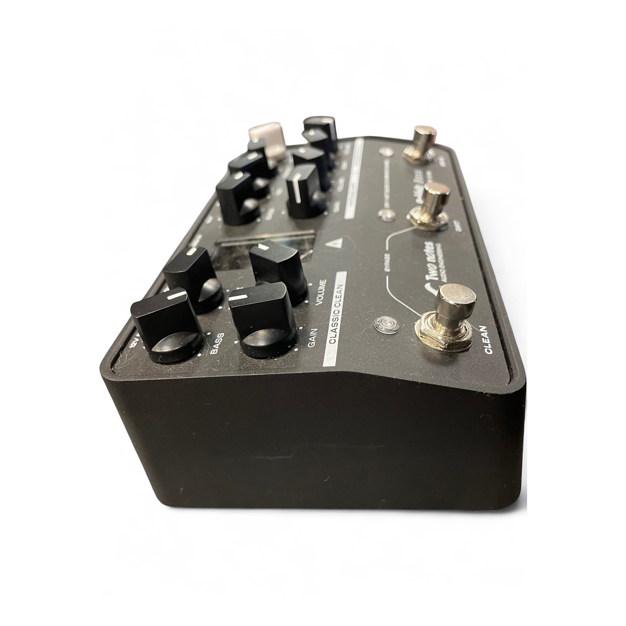 Used Two Notes Revolt Bass Tube Bass Preamp | Guitar Center