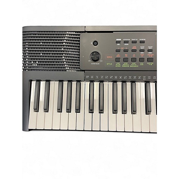 Used Yamaha PSRE283 Keyboard Workstation