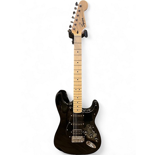 Squier Sonic Stratocaster HSS ブラック Squier Sonic Stratocaster HSS Electric Guitar - Black