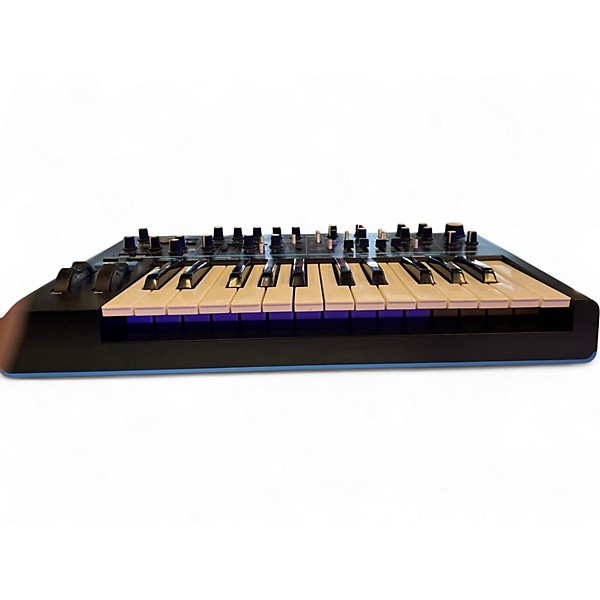 鍵盤楽器 NOVATION Bass Station II Novation Bass Station II Analog Synthesizer | Guitar Center