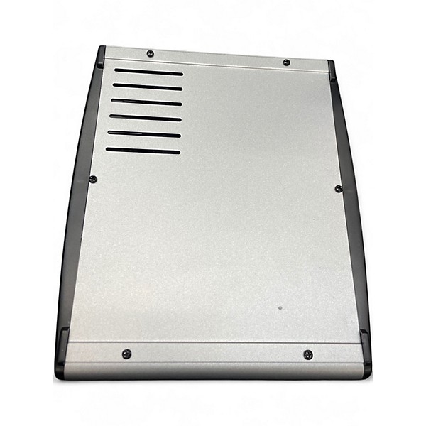 Used Behringer UB1002 Unpowered Mixer