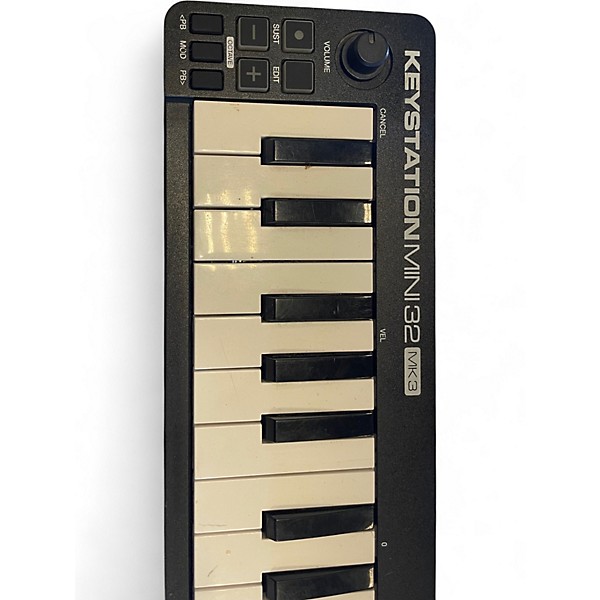 Used M-Audio Keystation mini32 Mk3 MIDI Controller
