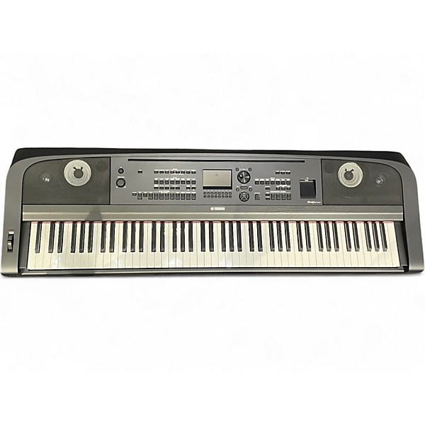 Used Yamaha DGX670B Stage Piano
