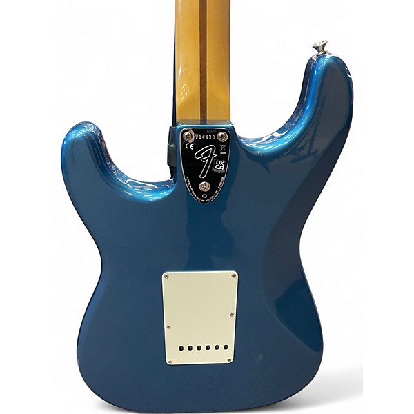 Used Fender AMERICAN VINTAGE II 1973 Stratocaster Lake Placid Blue Solid Body Electric Guitar