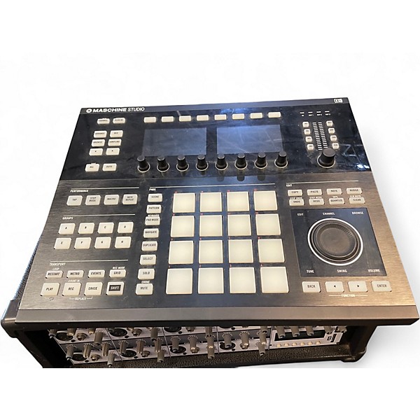 DJ機材 Native instrument MASCHINE+ Maschine+: Standalone drum machine & sampler for beatmakers