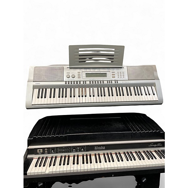 Used Casio WK 210 Keyboard Workstation