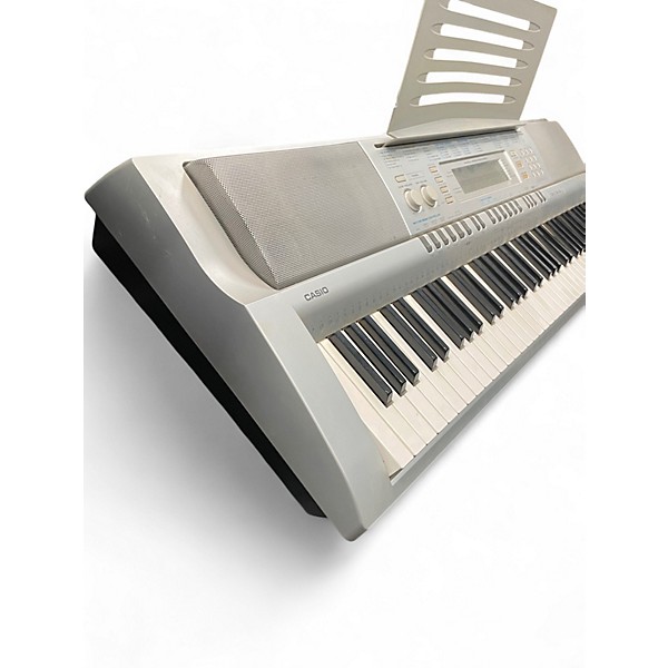 Used Casio WK 210 Keyboard Workstation