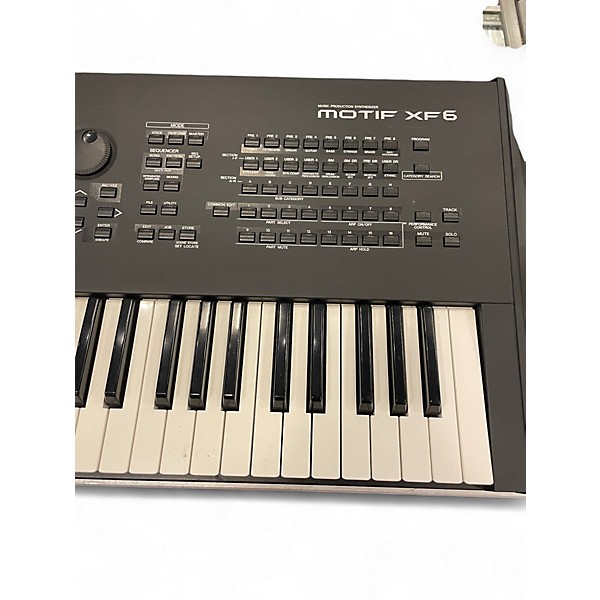 Used Yamaha Motif XF6 61 Key Keyboard Workstation | Guitar