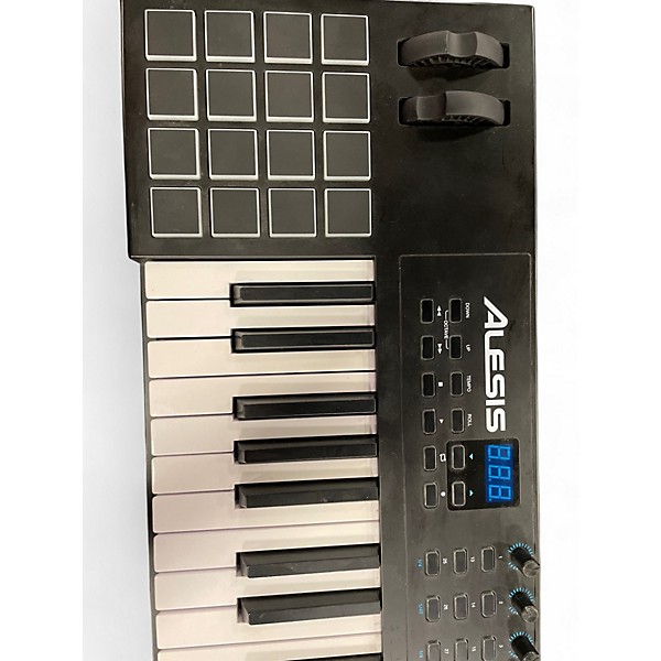 Alesis VI49 MIDIキーボード VI49_Ortho_RGB.png